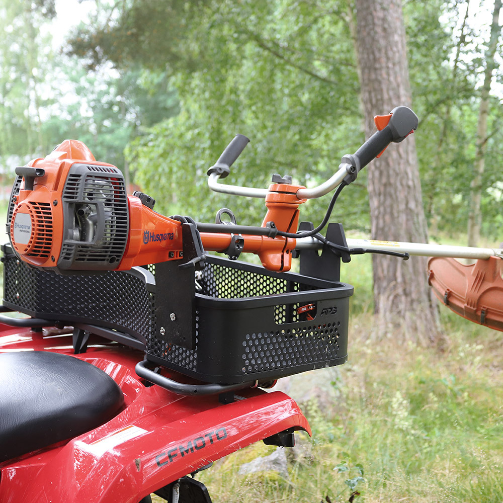 Röjsågsfäste till APG korgar, Enkel montering på APG korgar  3